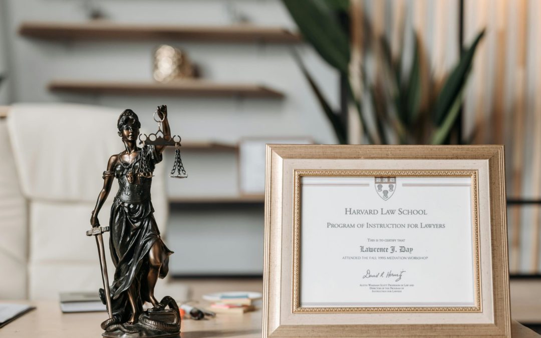 Custom Awards for Attorneys: Solutions for Law Firms